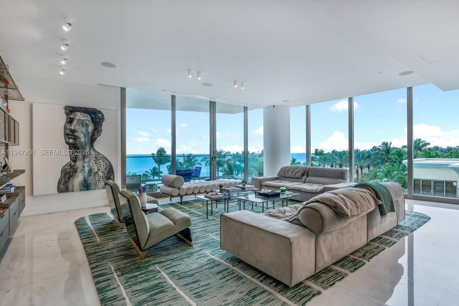 17901 Collins Ave 2