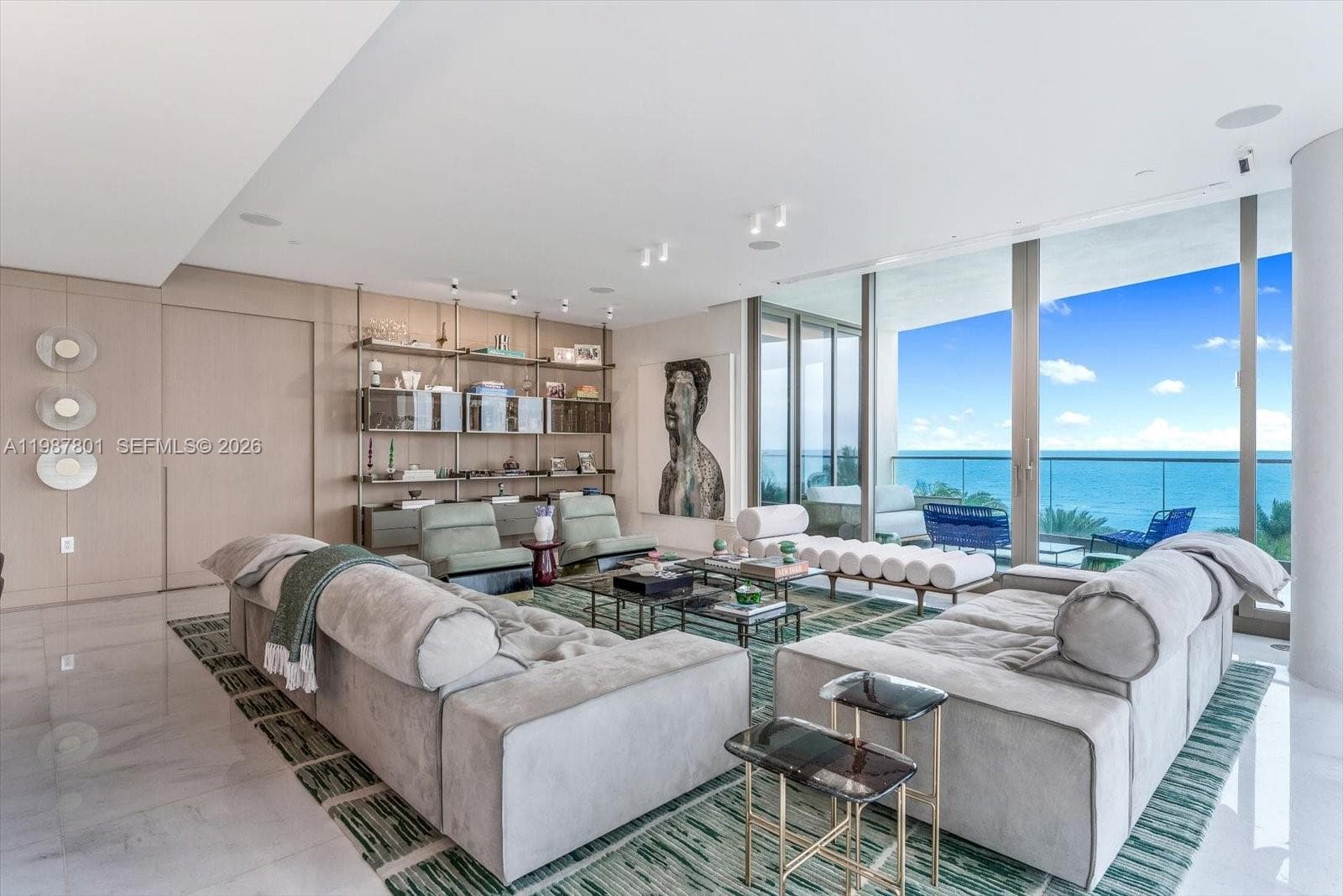 17901 Collins Ave 3