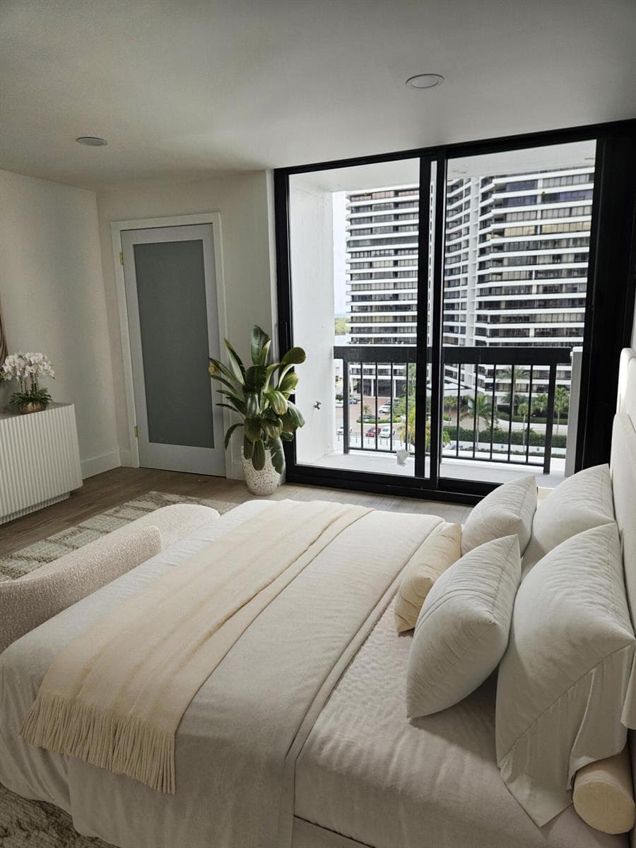 108 Lakeshore Drive 1041 photo 13