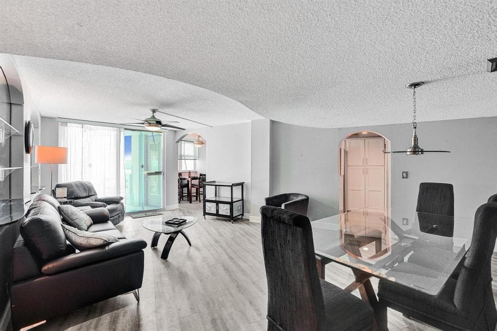 100 Golden Isles Drive #815 3
