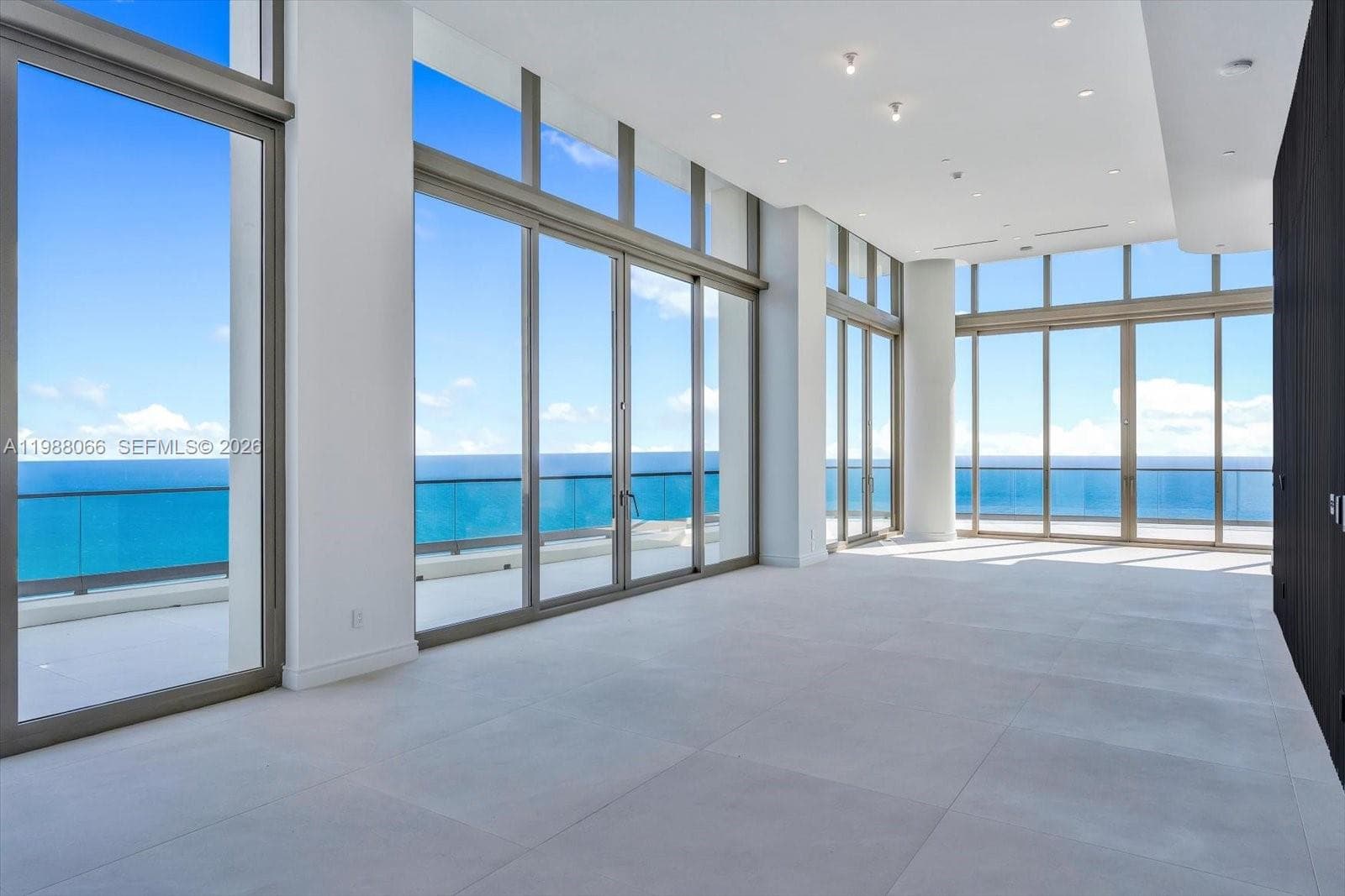 17901 Collins Ave 2