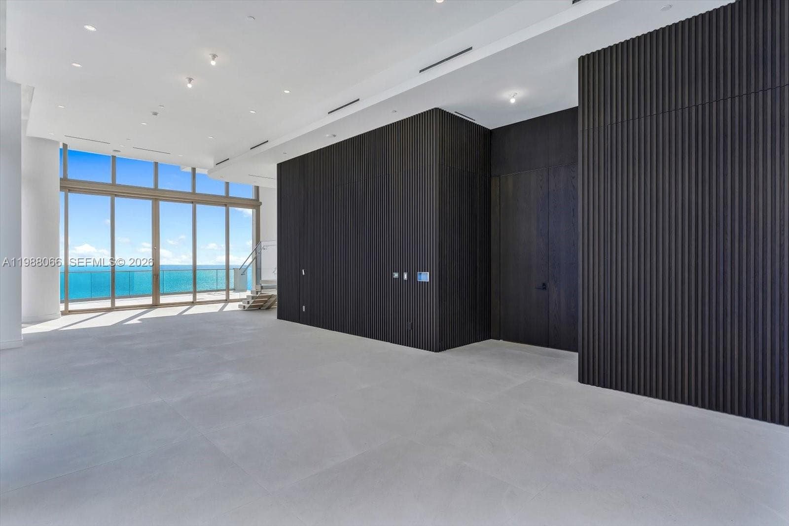17901 Collins Ave 3