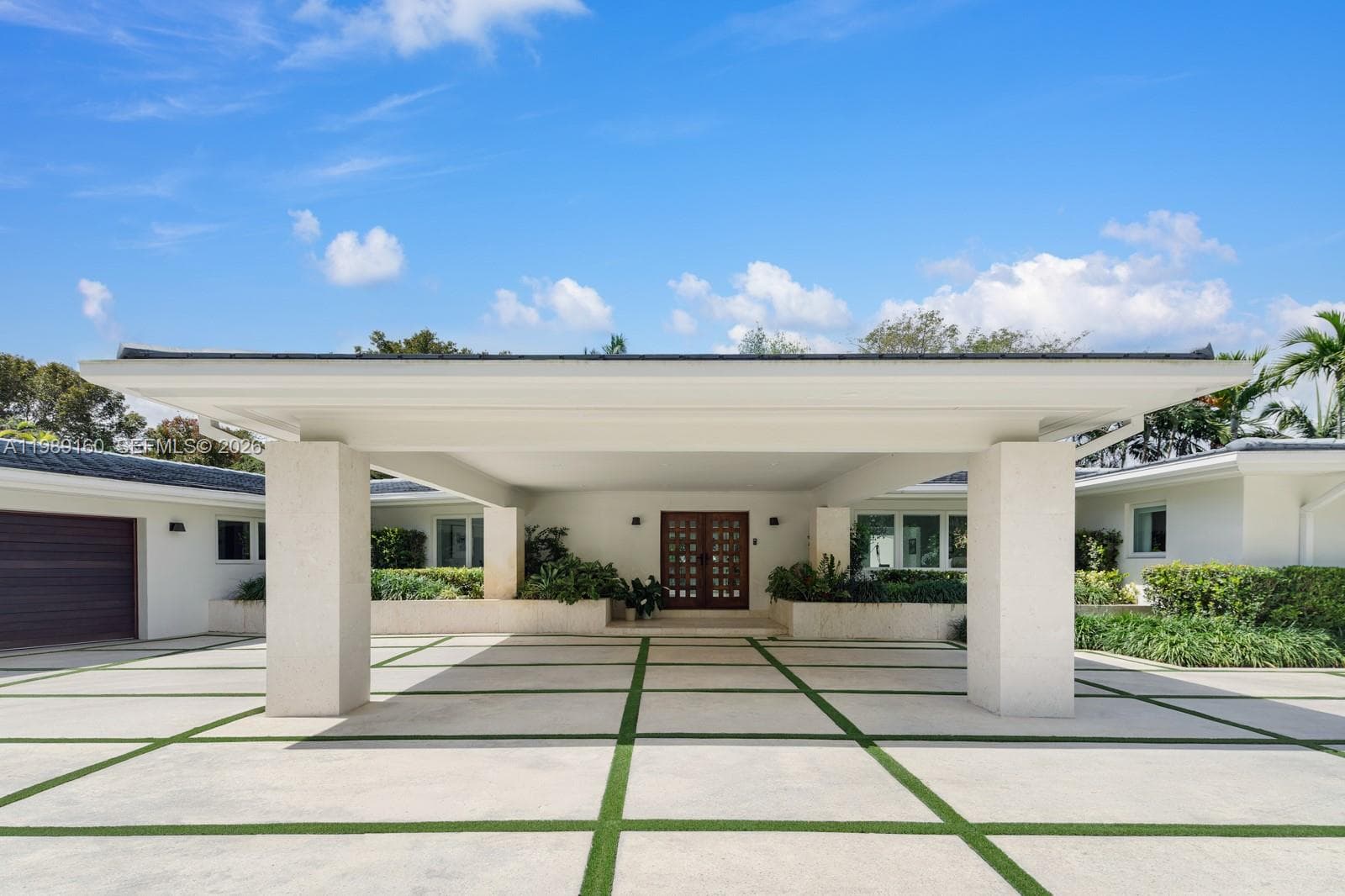 6120 Riviera Dr 4