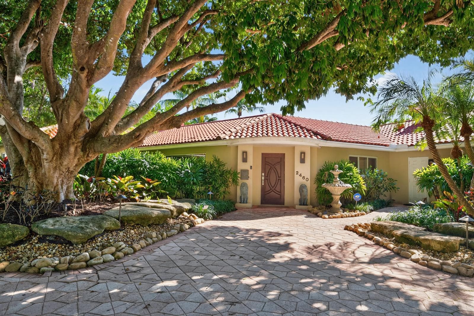 2460 Bayview Drive 3