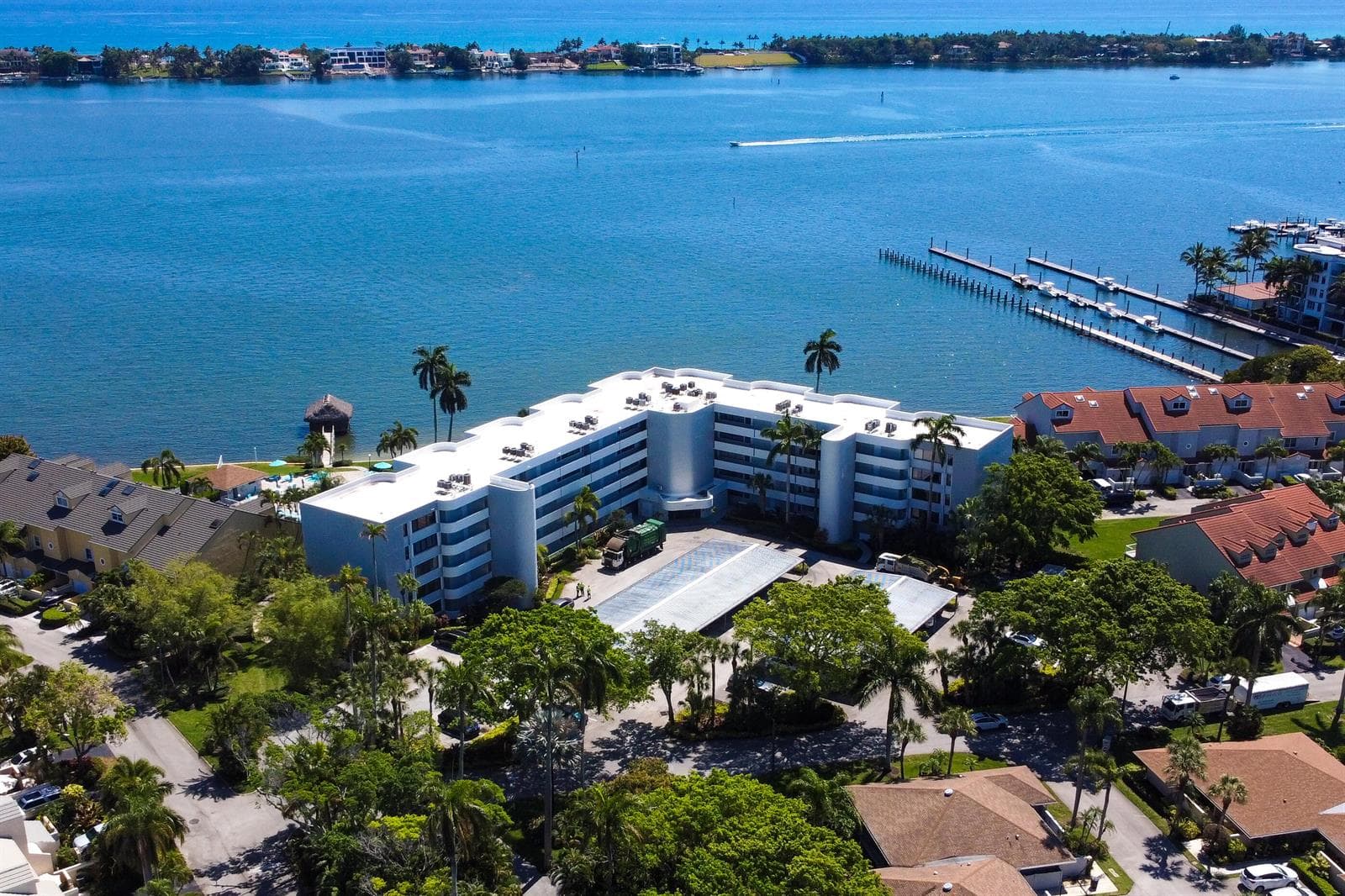 8200 Lakeshore Drive #202 3