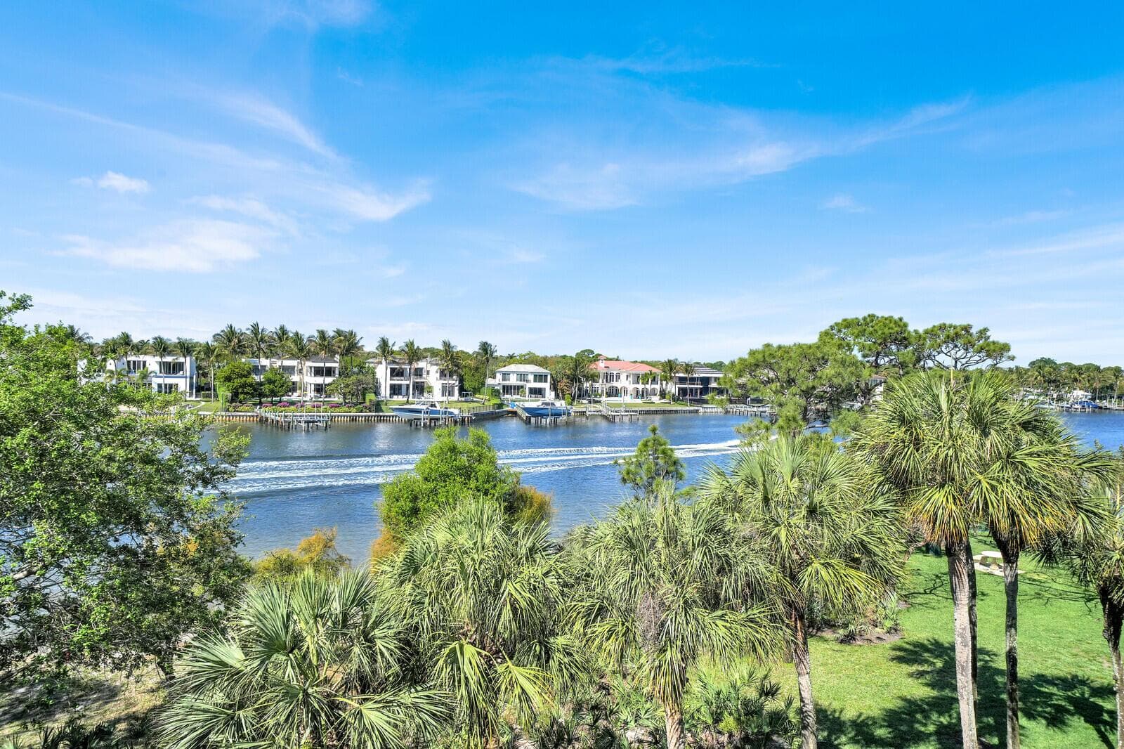 1001 Seafarer Circle #405 1