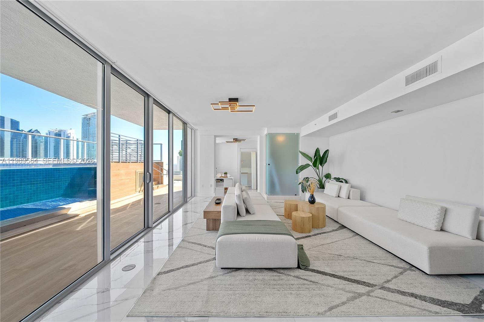 300 Sunny Isles Blvd 4