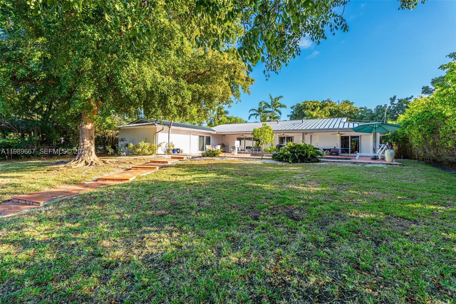 221 Knollwood Dr photo 23