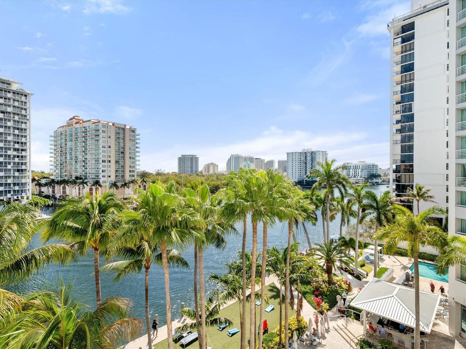 2670 E Sunrise Boulevard #703 4