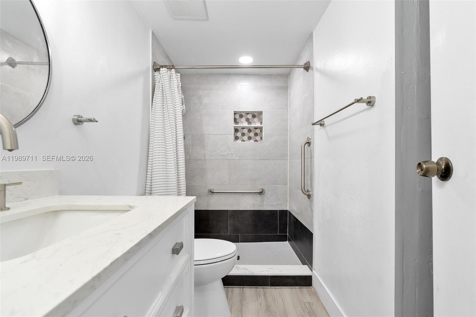 2500 135th St Unit#B206 photo 21