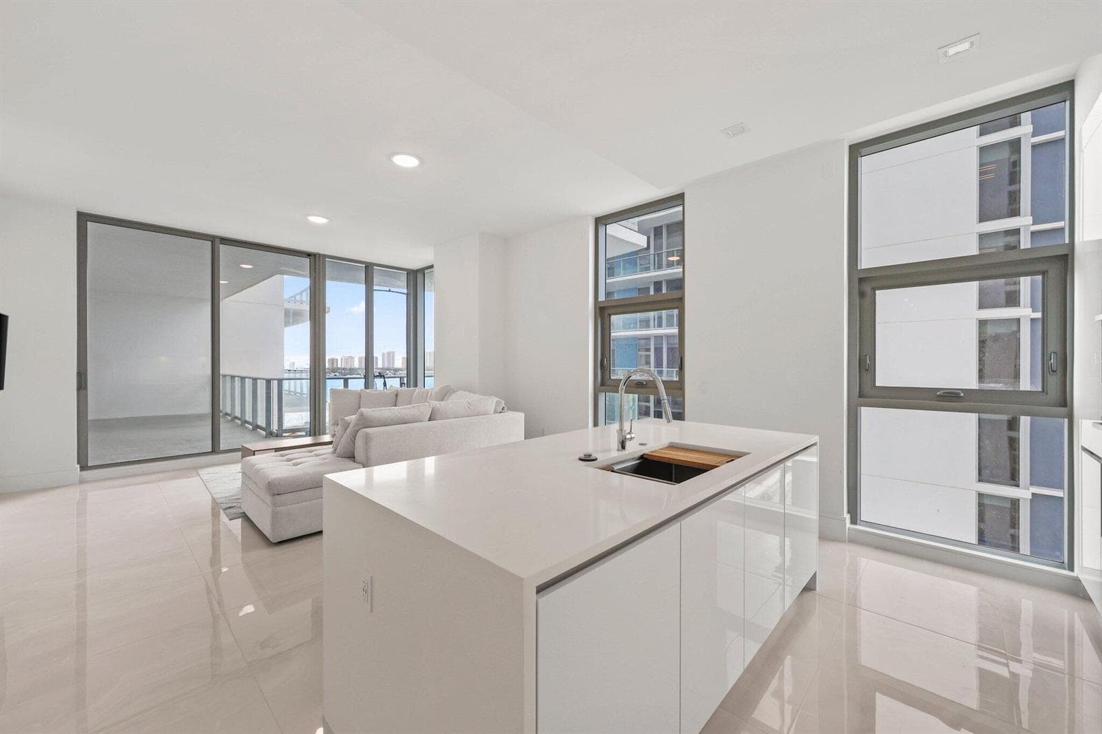 220 Lake Shore Drive #1125 2