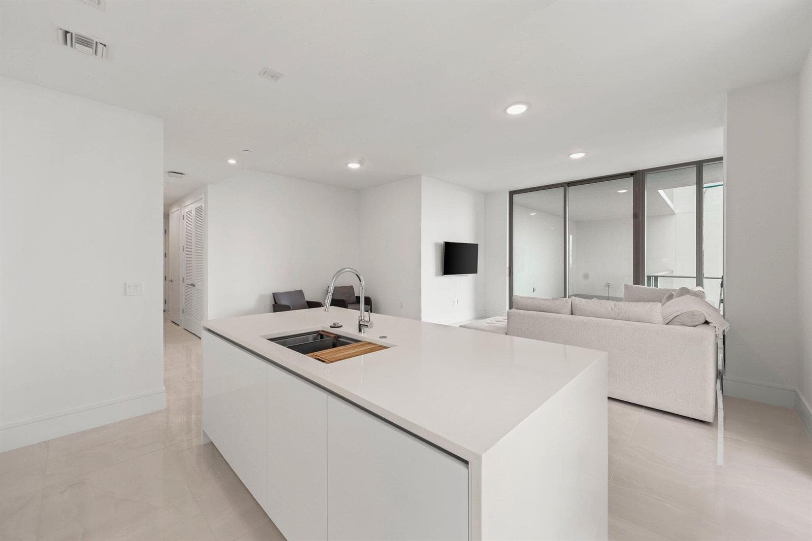 220 Lake Shore Drive #1125 3