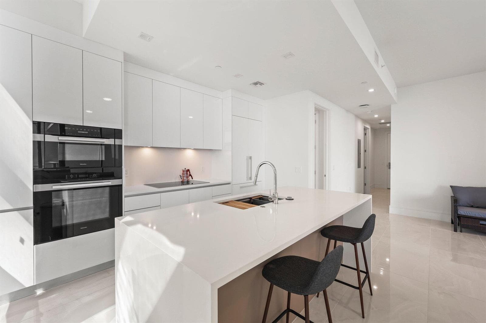 220 Lake Shore Drive #1125 5