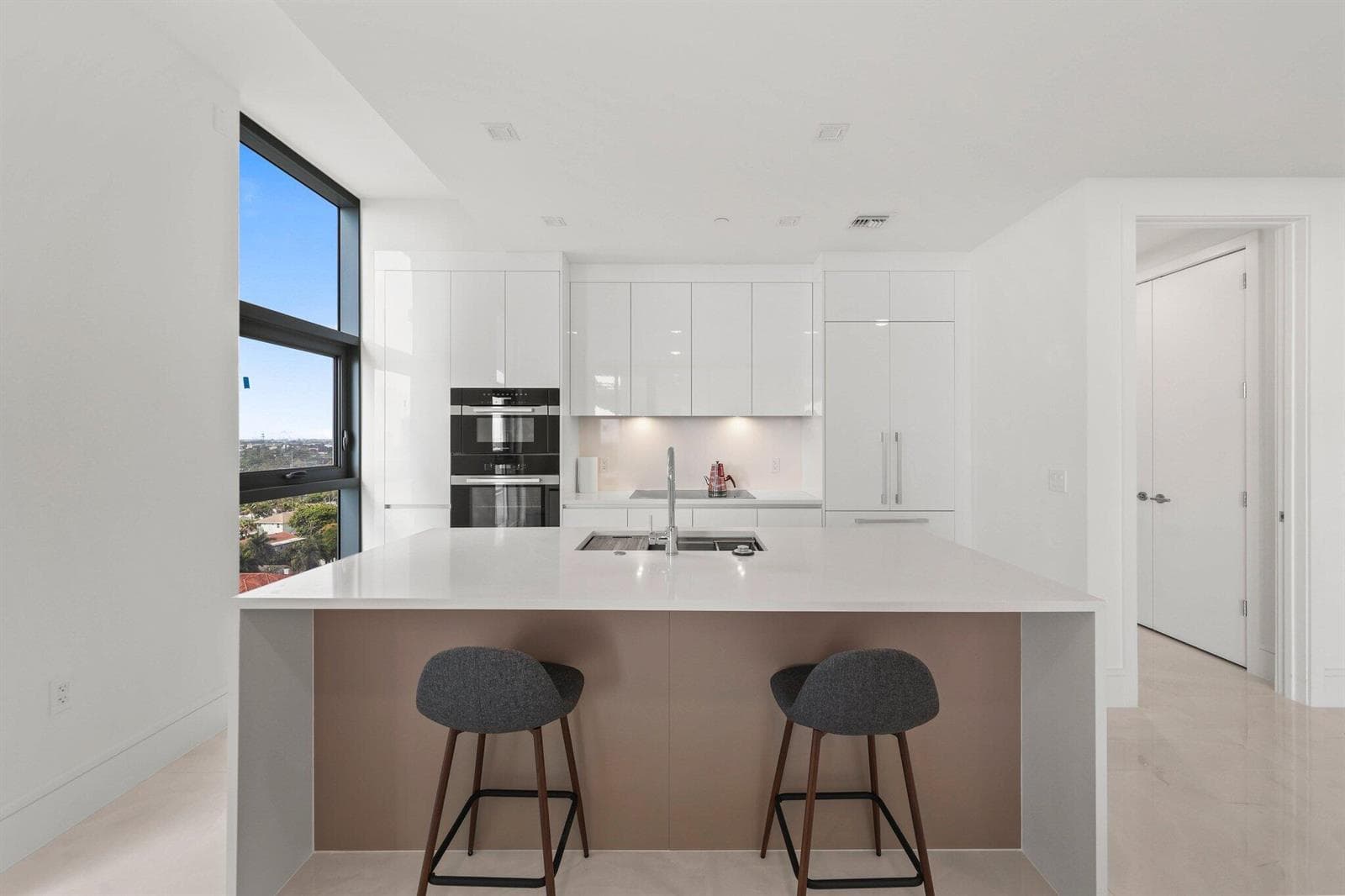220 Lake Shore Drive #1125 4