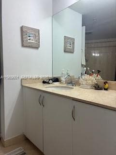 1750 N Bayshore Dr 1714 photo 9