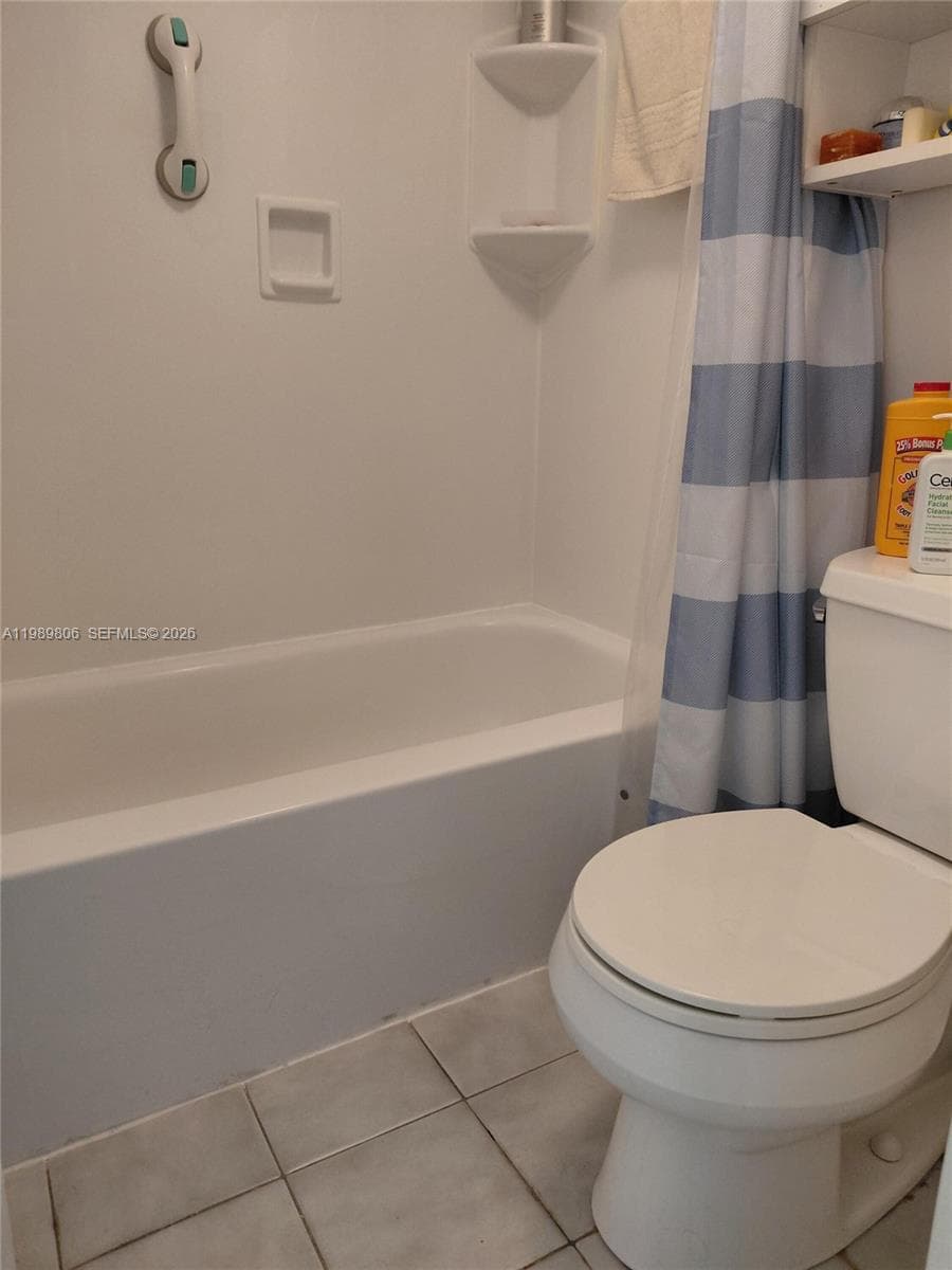 3113 S Ocean Dr 504 photo 16