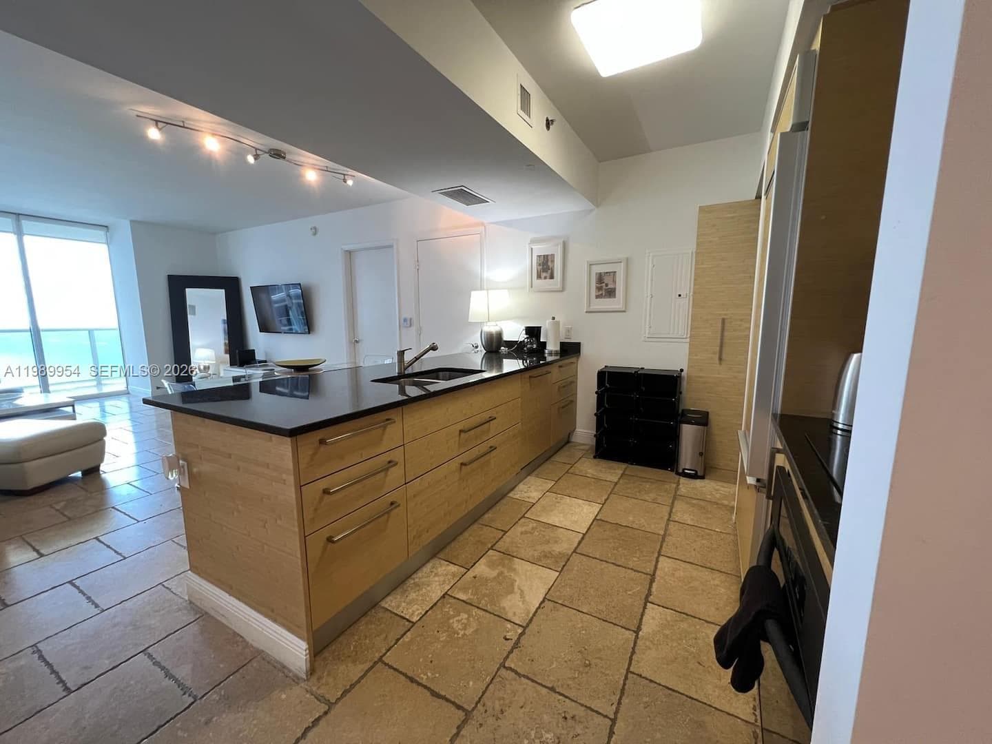 1830 S Ocean Dr 4010 photo 7