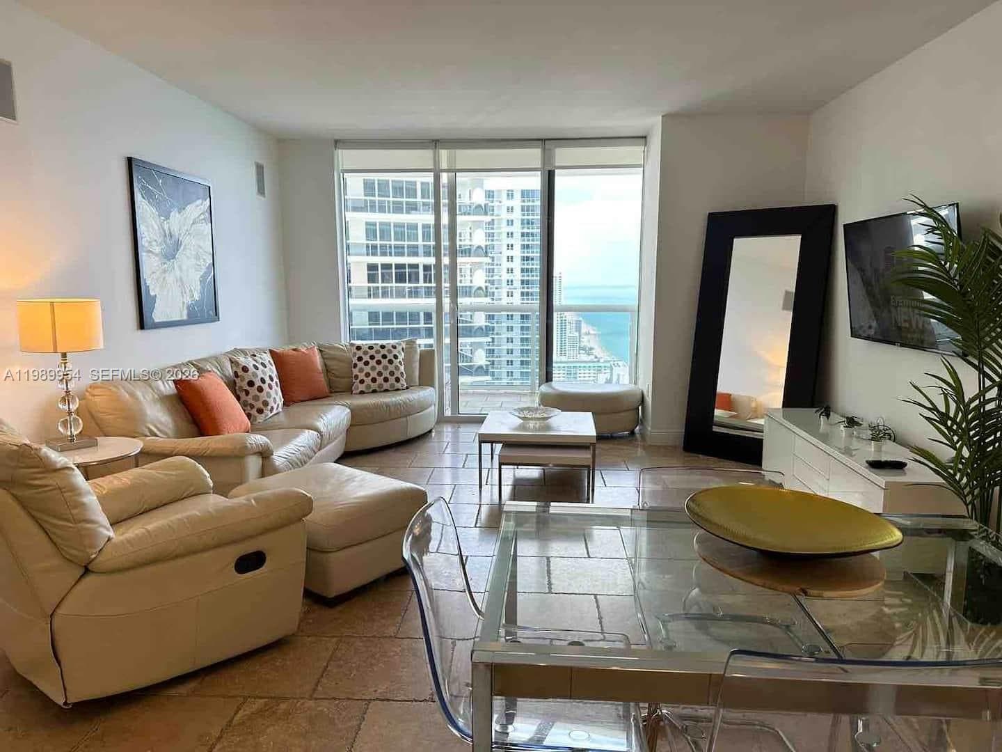 1830 Ocean Dr 4010 photo 9