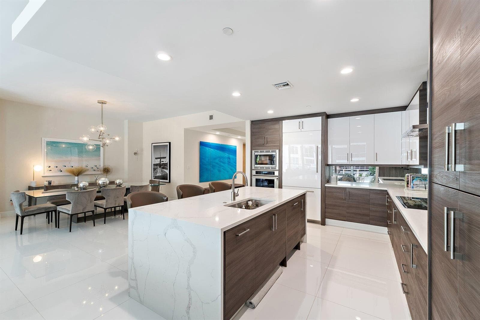 2720 Donald Ross Road #202 4