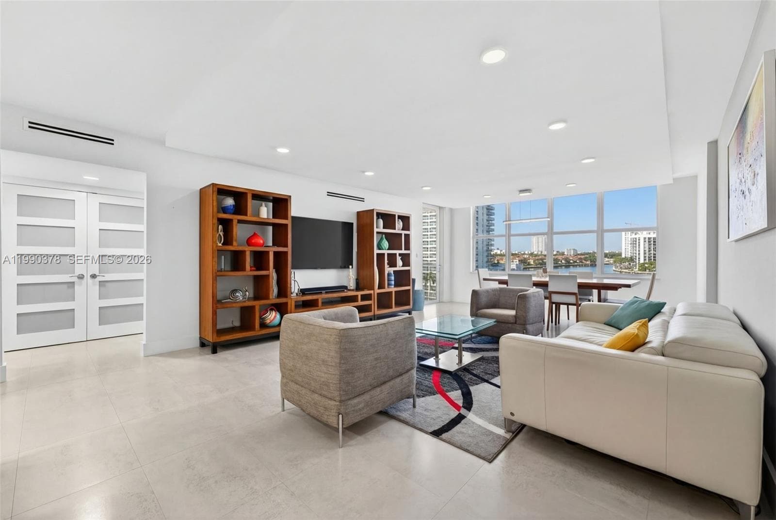 3725 Ocean Dr 4