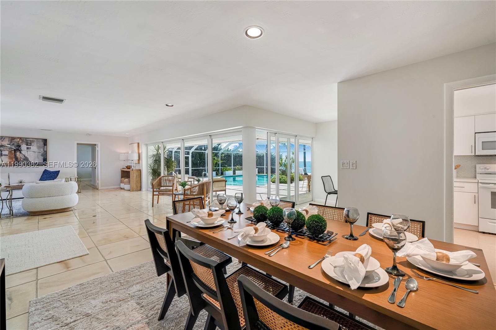 640 Mashta Dr photo 20