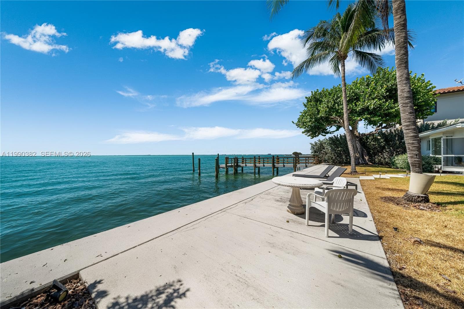 640 Mashta Dr photo 15