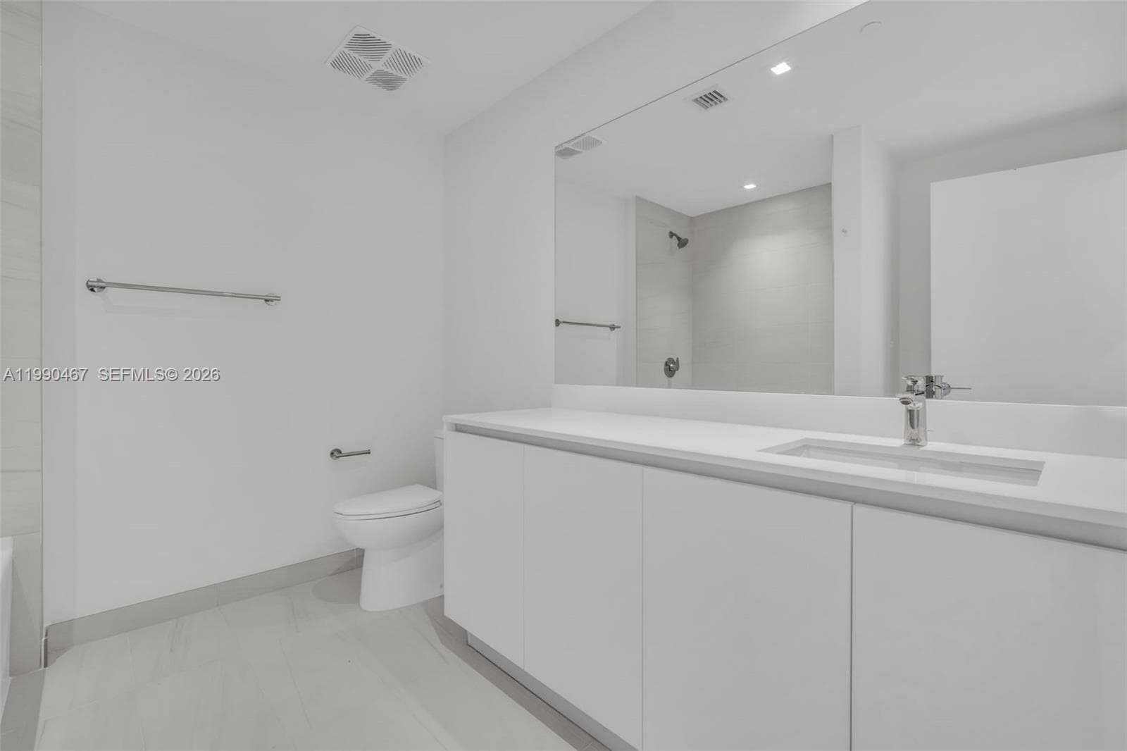 1116 N Ocean Blvd 1106 photo 22