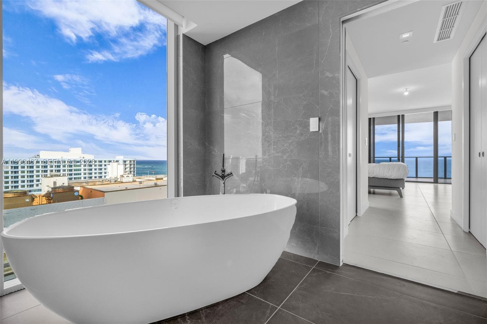1116 N Ocean Blvd 1106 photo 18
