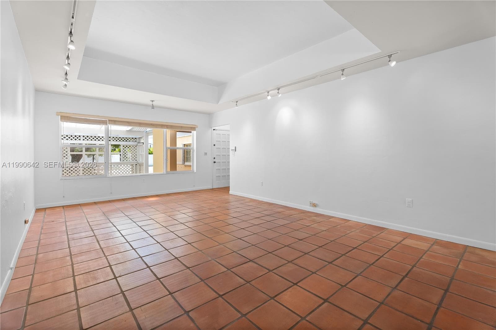 1845 Daytonia Rd photo 5