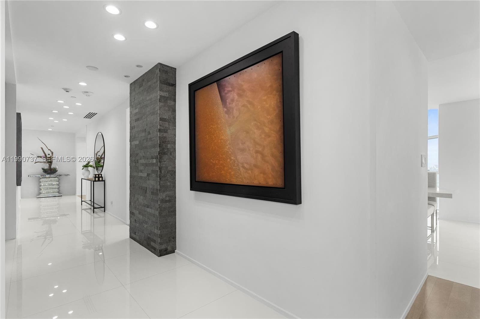 300 Pointe Dr 3405 photo 13