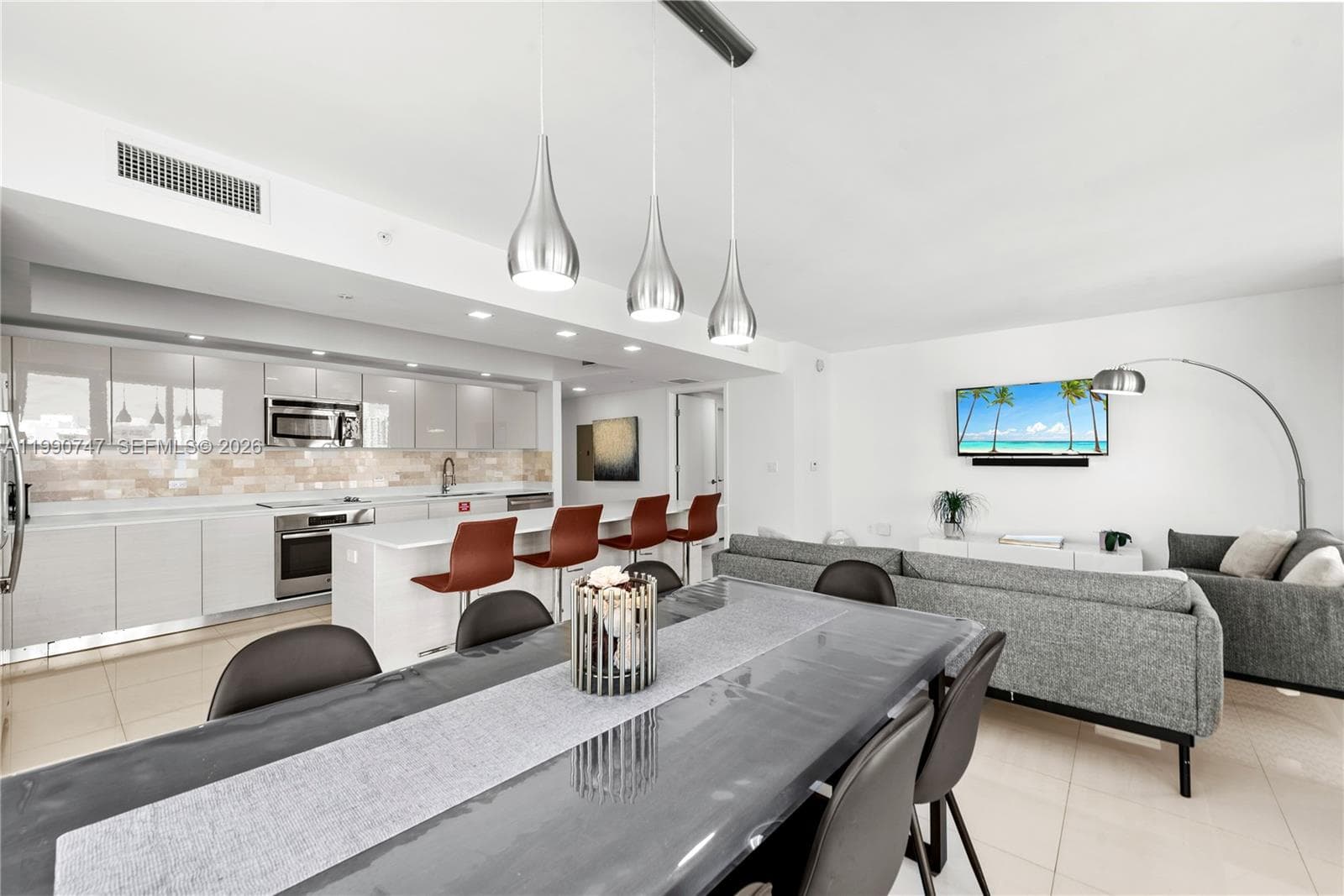 2600 Hallandale Beach Blvd T1001 photo 9
