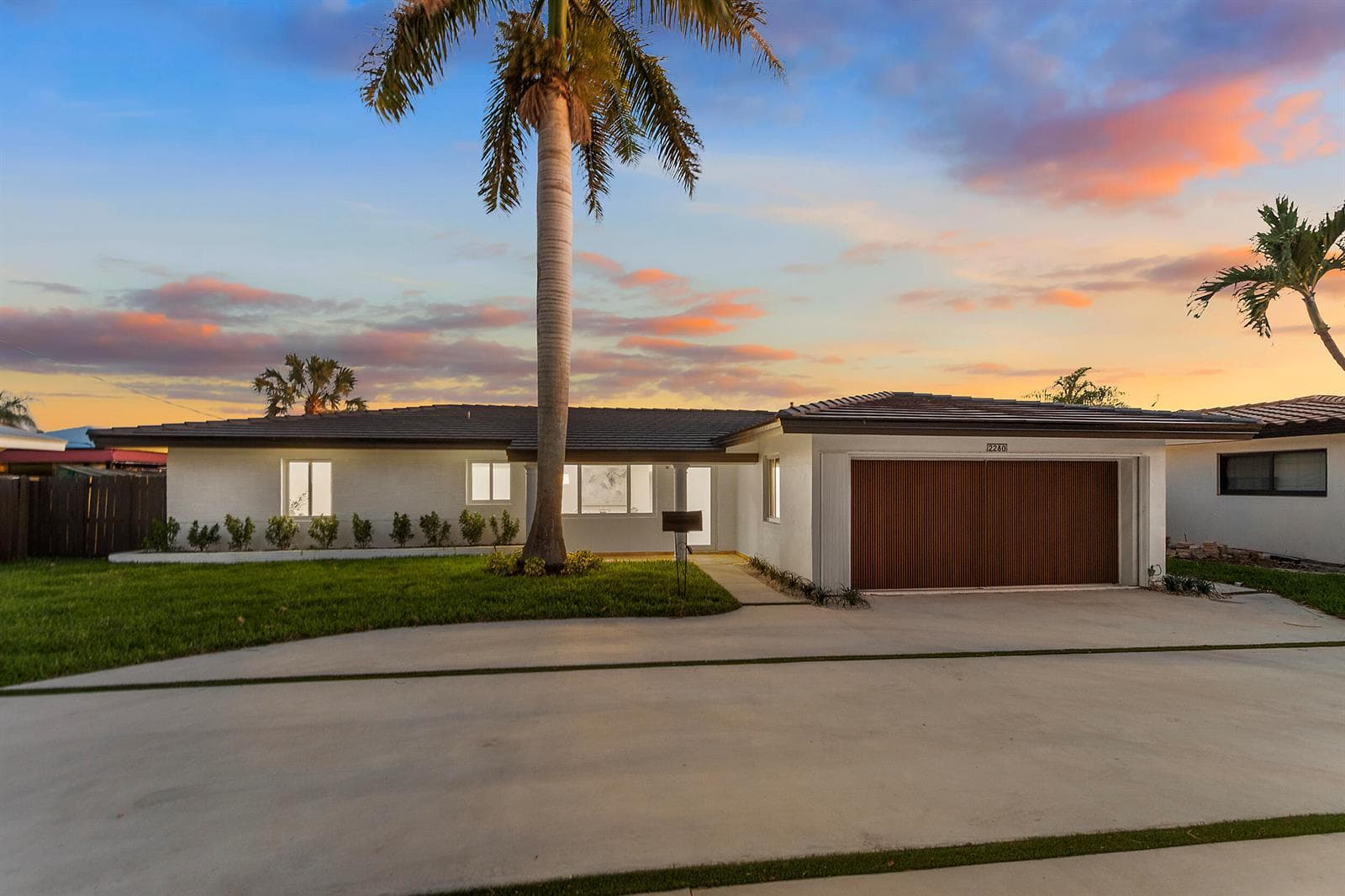 2280 SE 10th Court 2