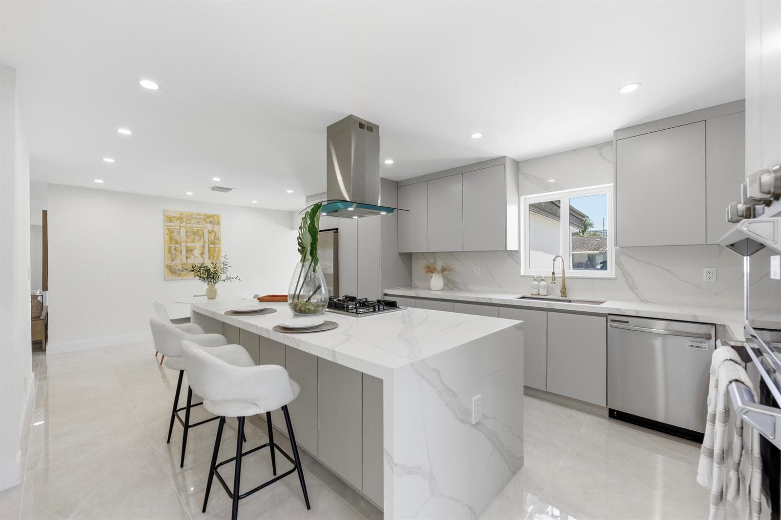 2280 SE 10th Court 3