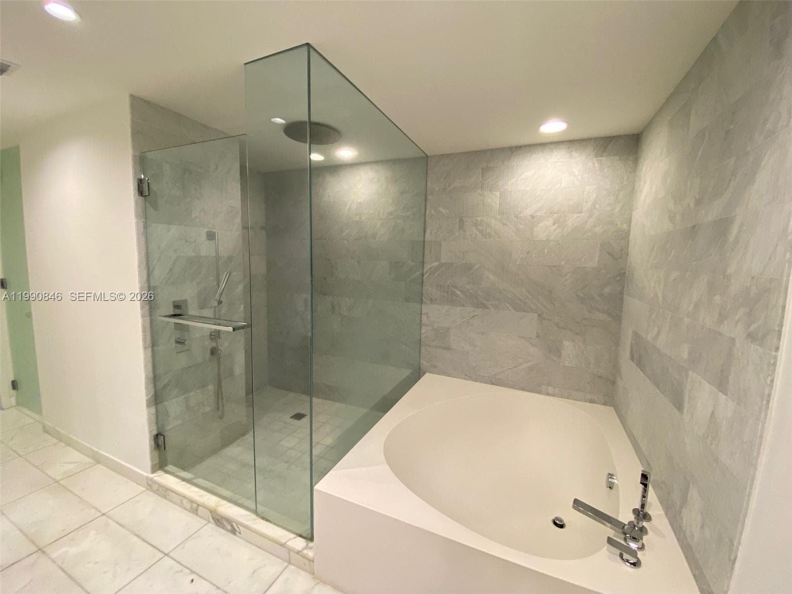 10203 Collins Ave 905 photo 12