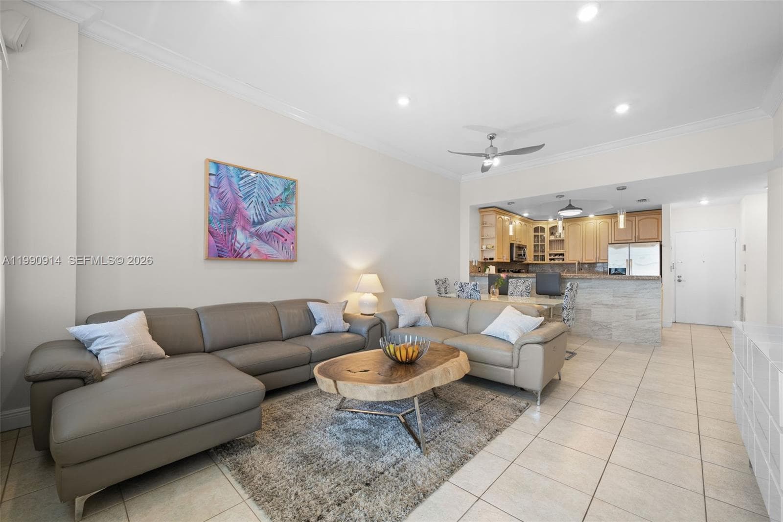 3725 S Ocean Dr PH18 photo 5