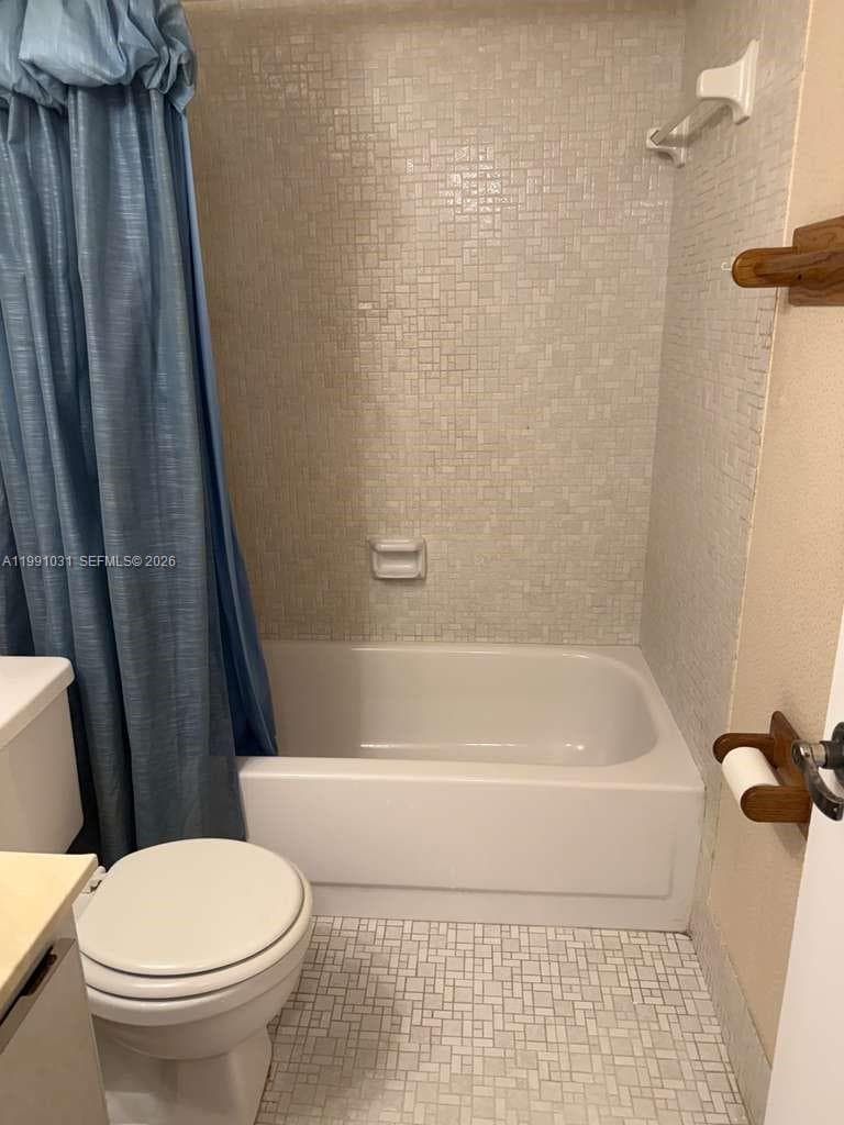2 Briarwood Cir 212 photo 21