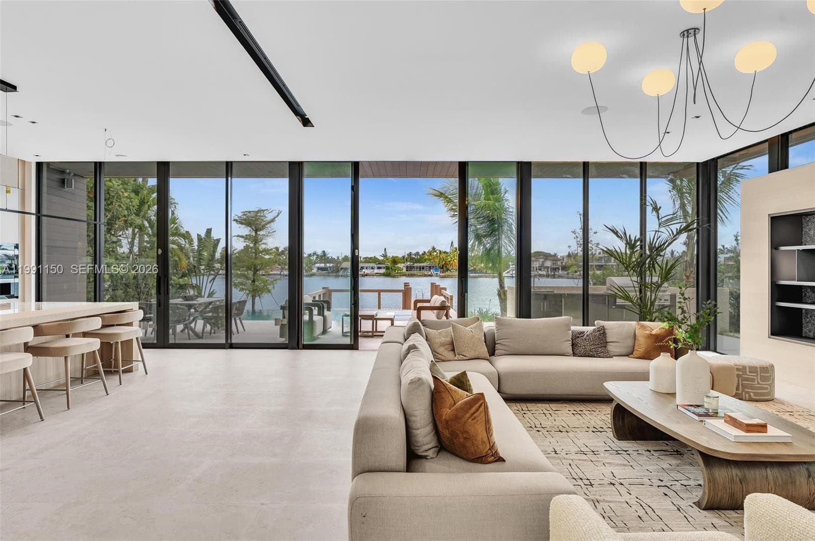 535 Shore Dr photo 6