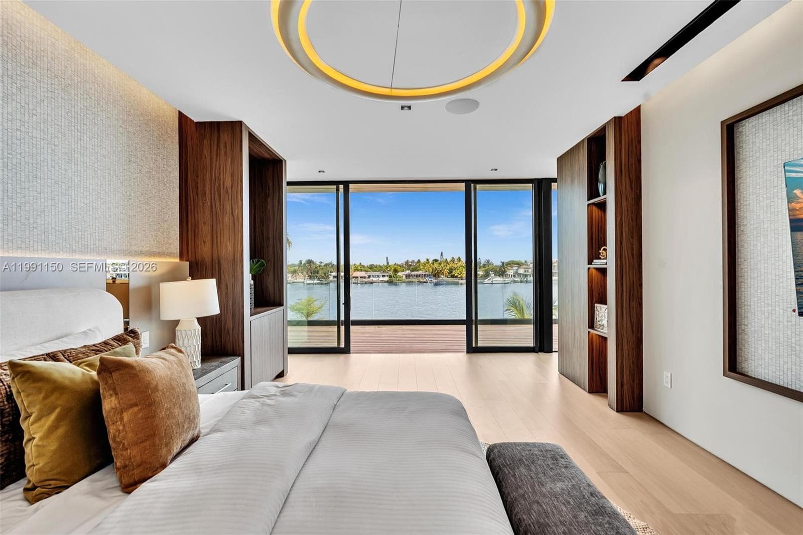 535 Shore Dr photo 25