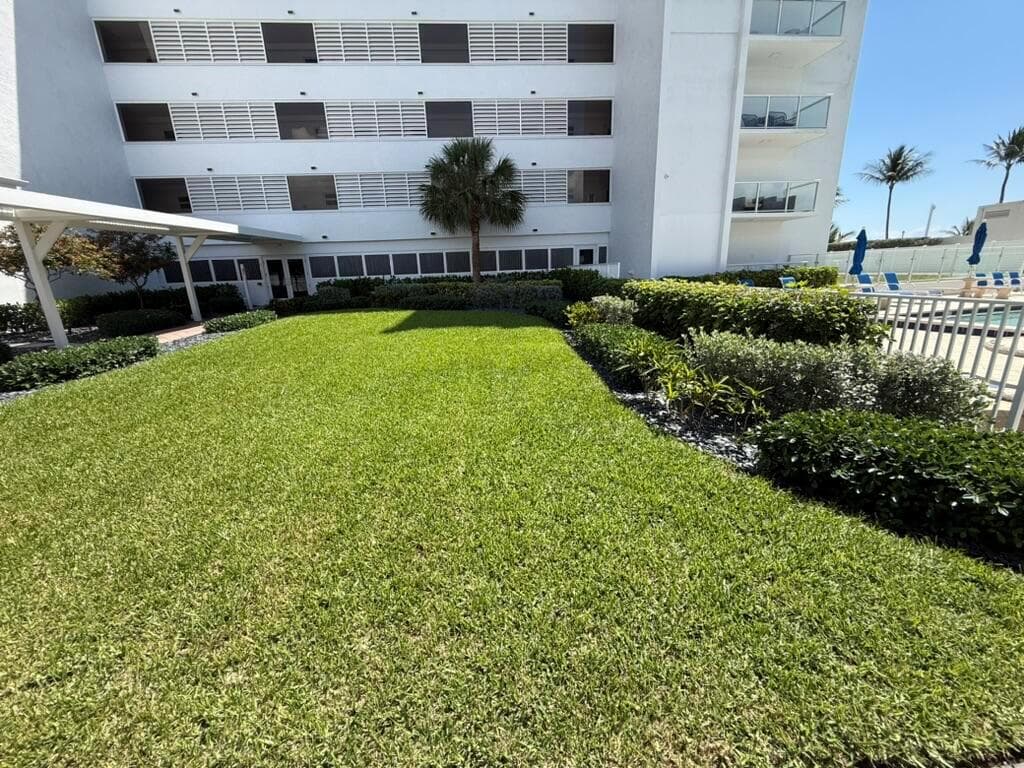 2909 S Ocean Boulevard 6a photo 2
