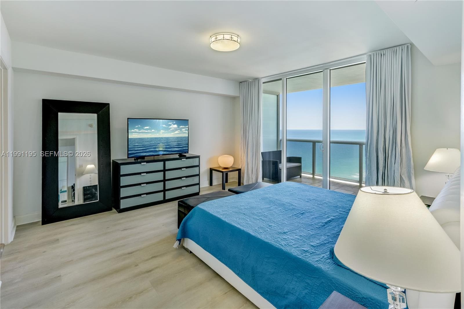 1830 Ocean Dr 3804 photo 13