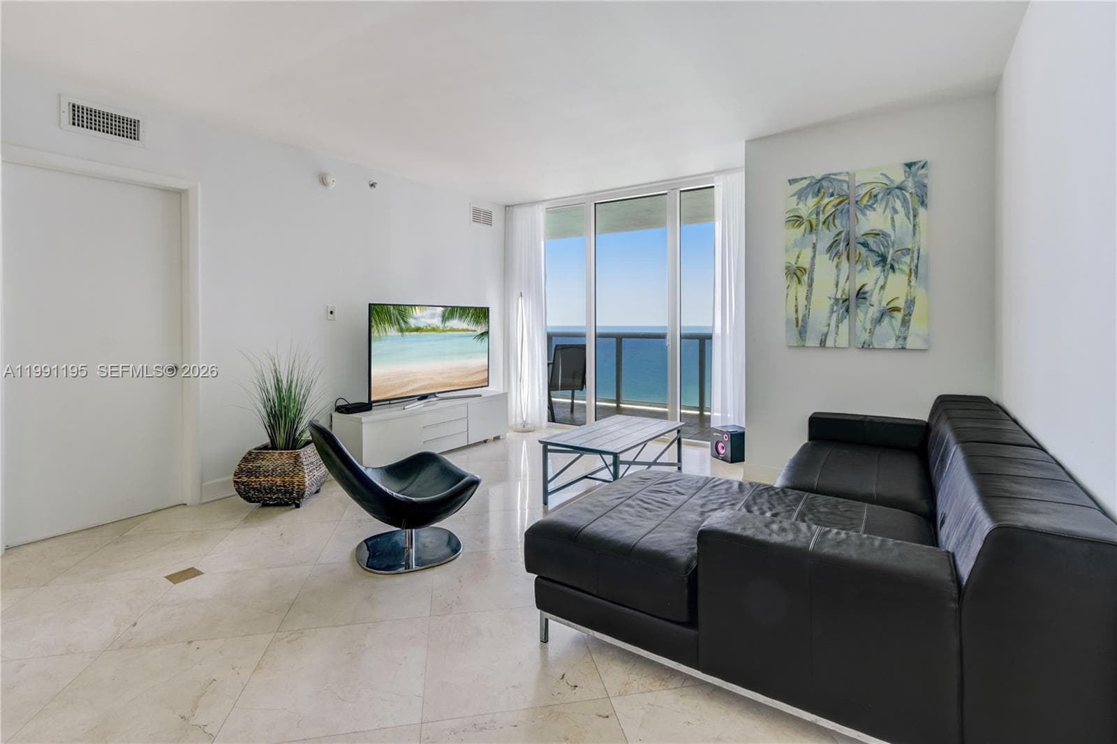 1830 Ocean Dr 3804 photo 9