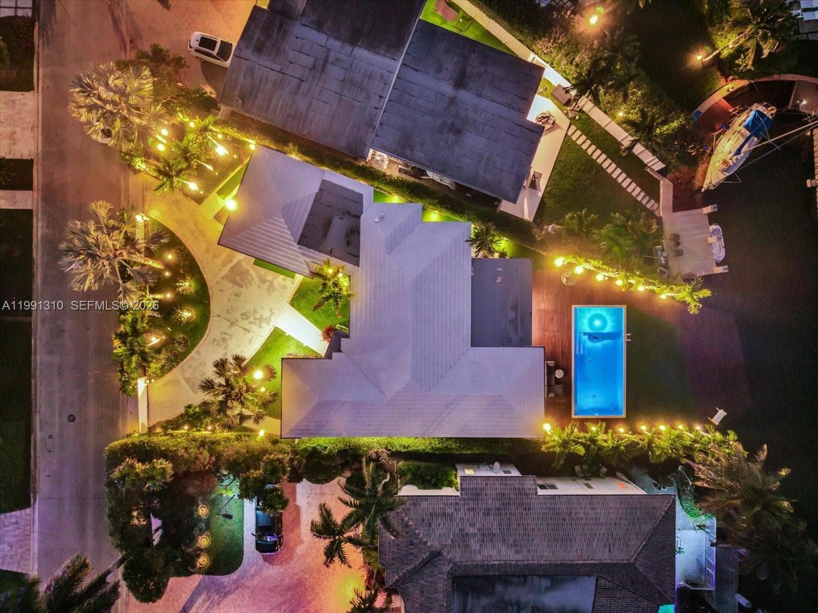 1277 Biscaya Dr 5