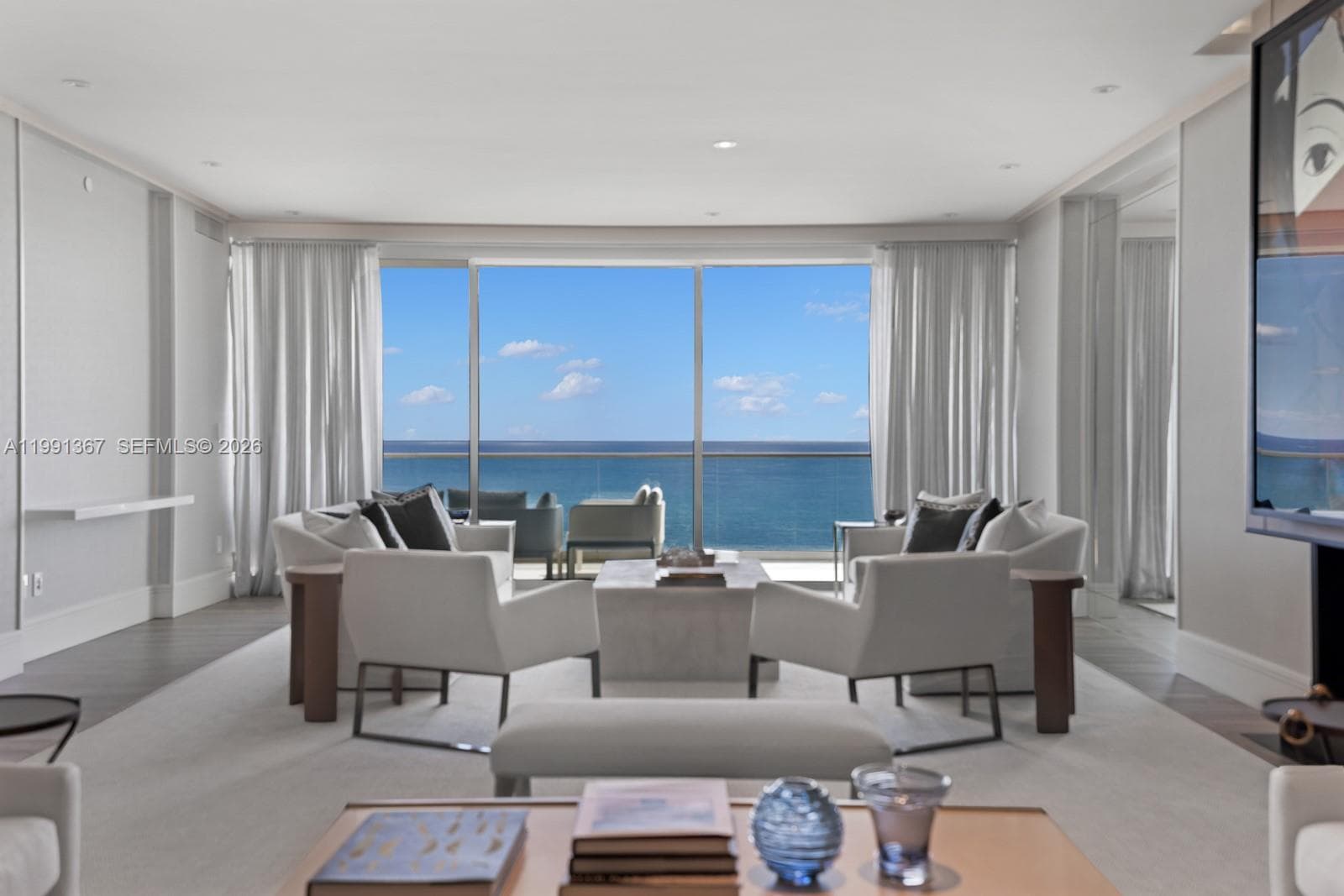 10203 Collins Ave 4