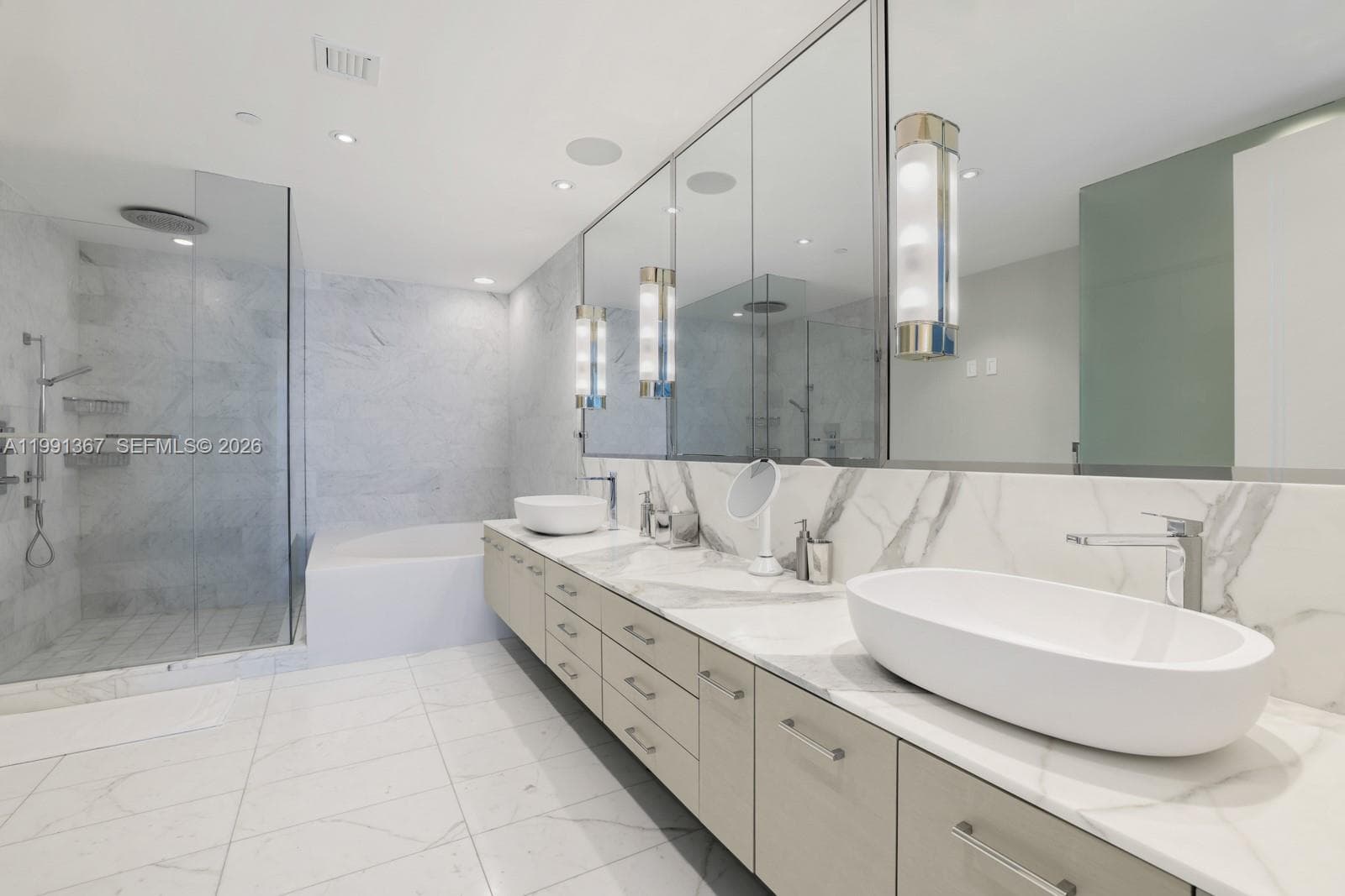 10203 Collins Ave 1702 photo 8