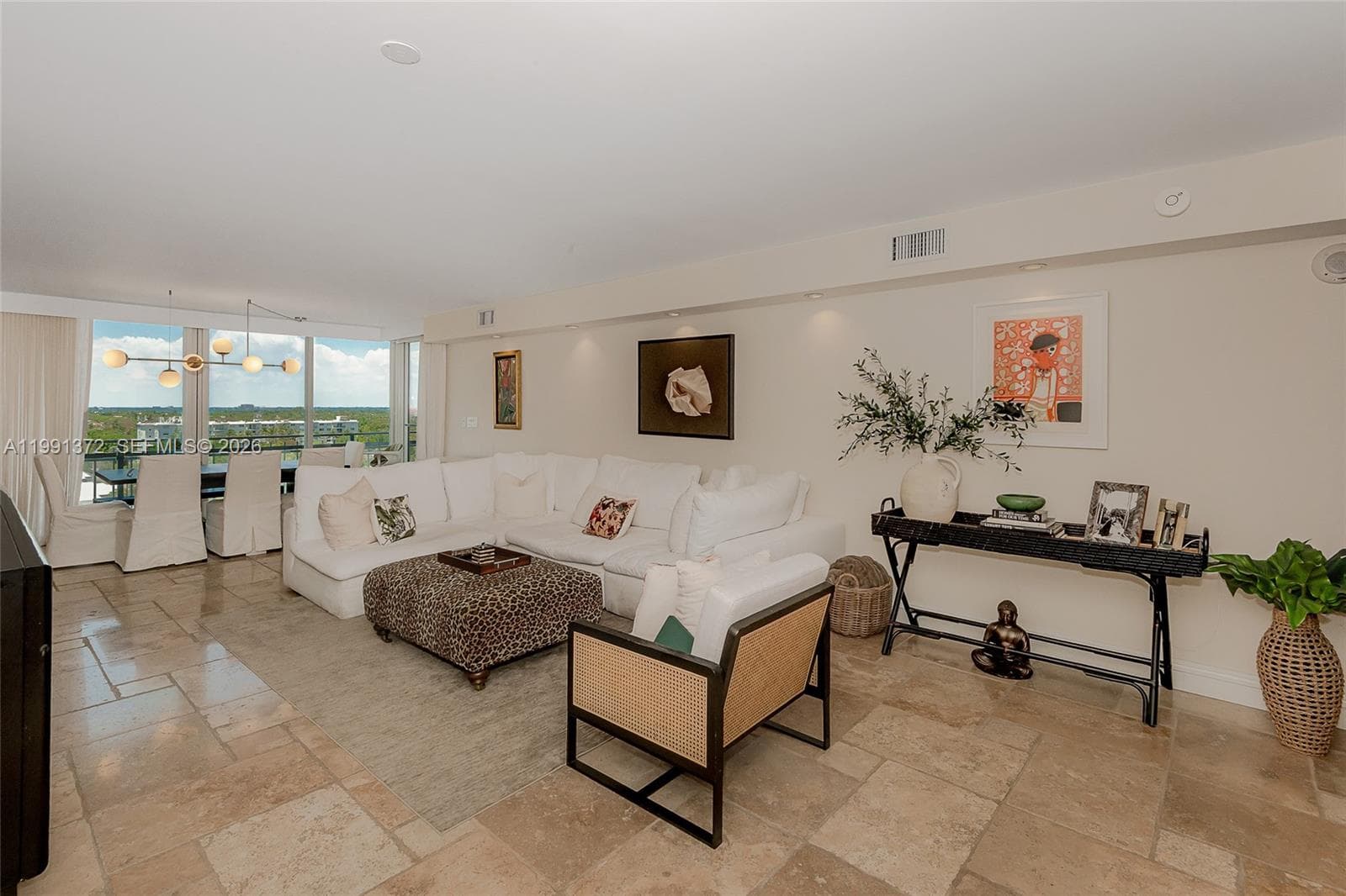 600 Grapetree Dr 9GN photo 3