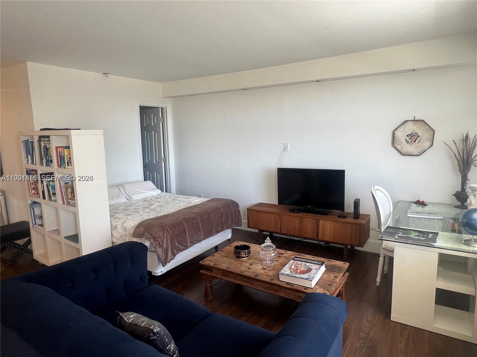 5313 Collins Ave 704 photo 9
