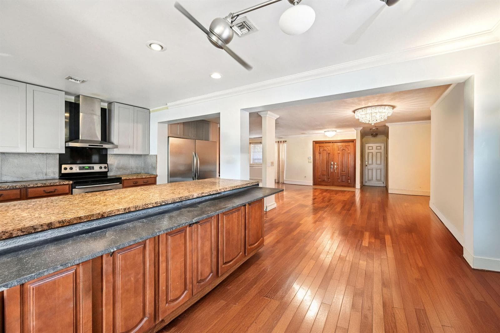 605 Inlet Road 3