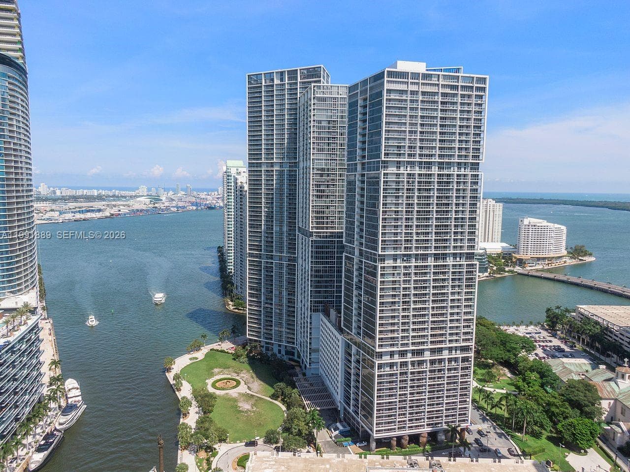 465 Brickell Ave 3905 photo 1