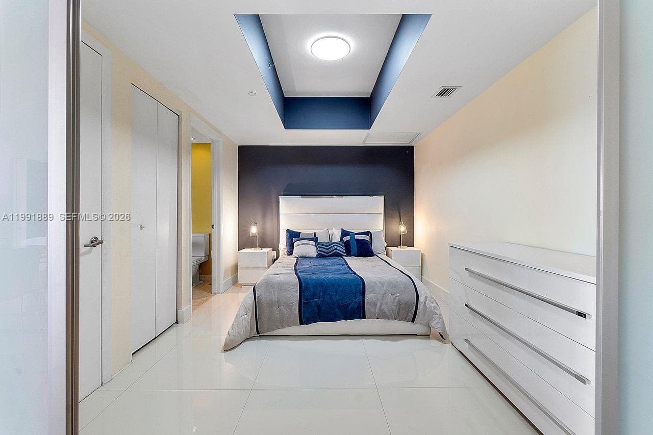 465 Brickell Ave 3905 photo 10
