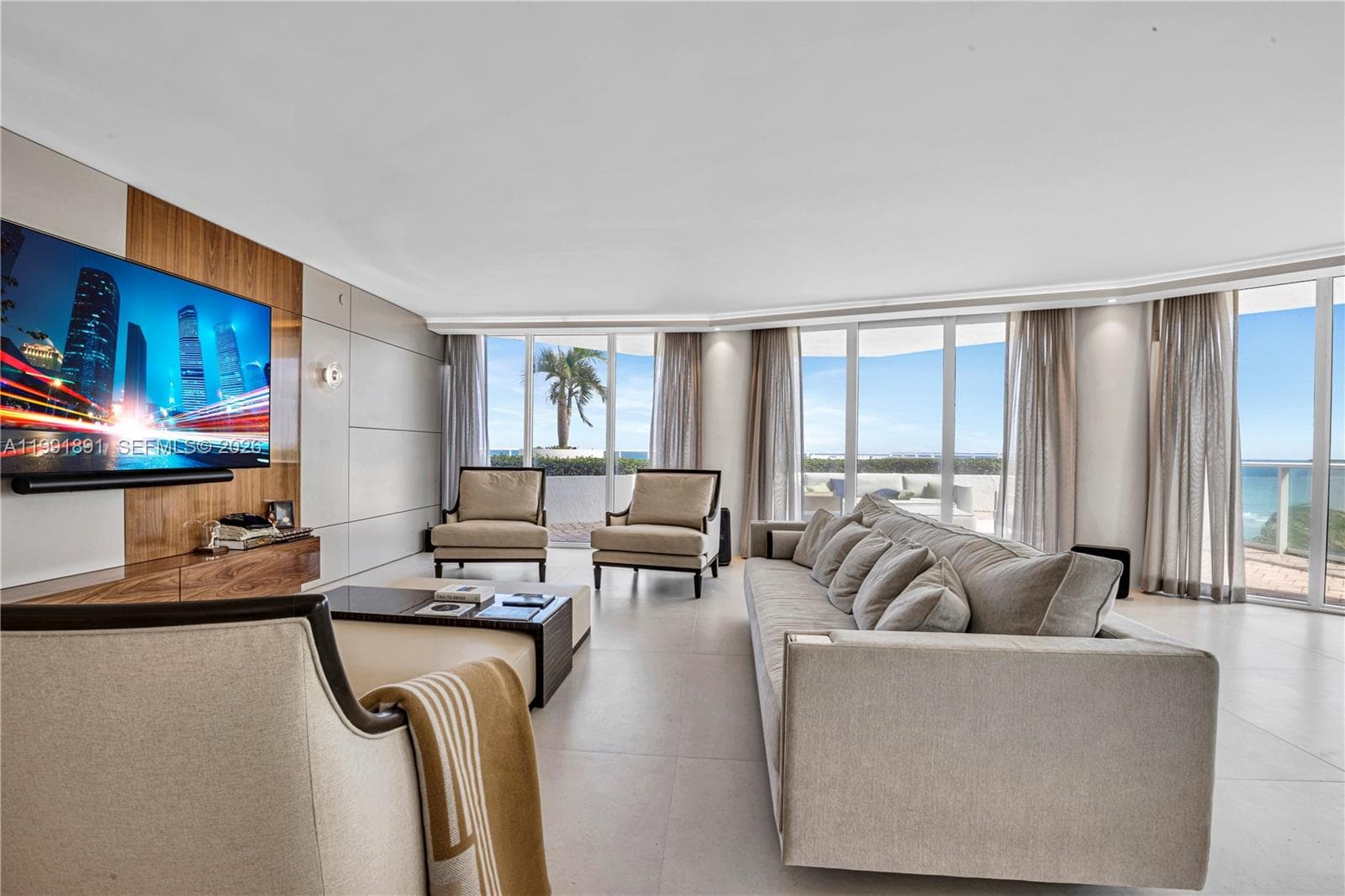 16485 Collins Ave 3